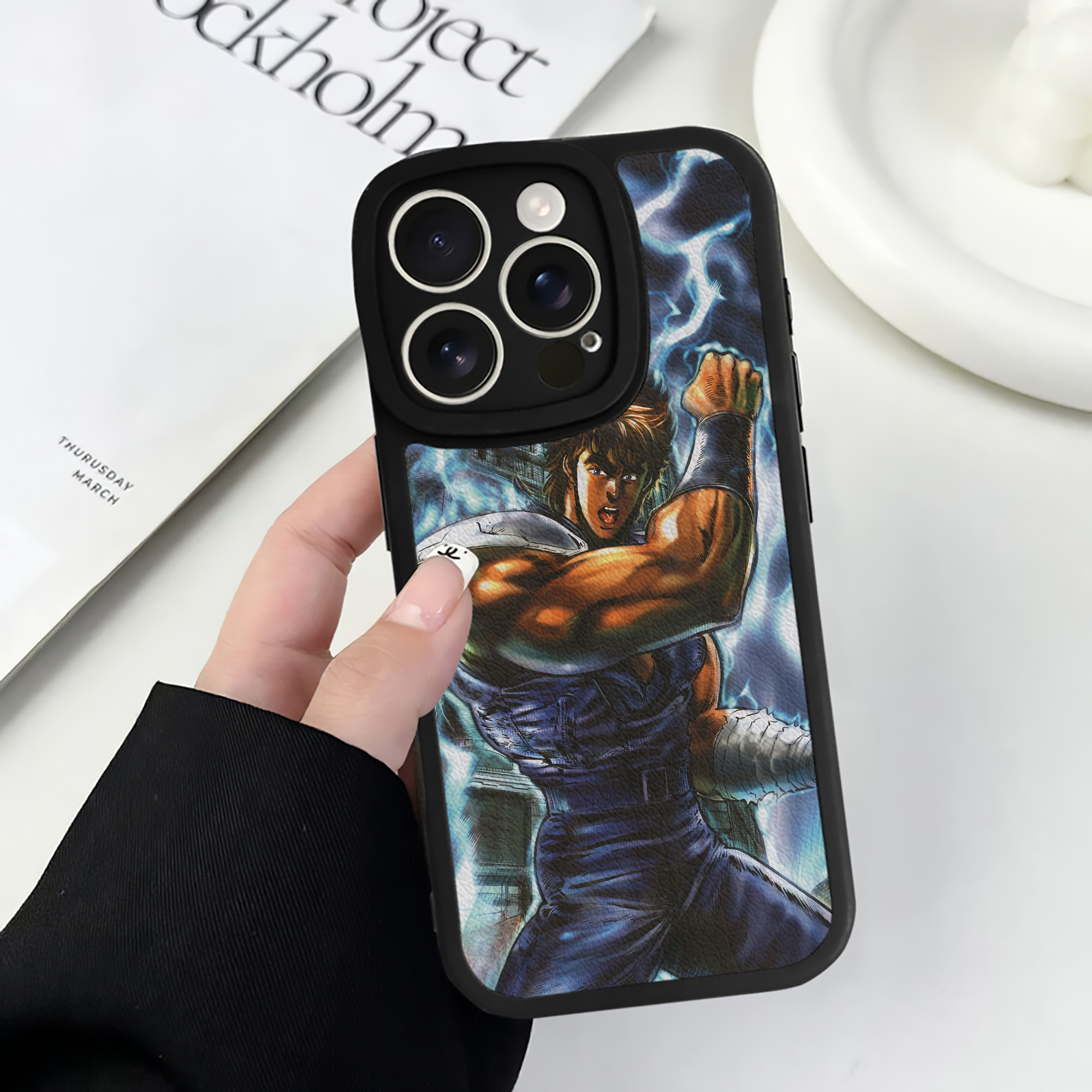 （画像用） 北斗の拳 Fist of the North Star 【iPhone 16シリーズ対応】シリコンスマホケース（レザー調） 材質：シリコン